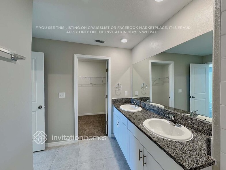 Building Photo - 1628 Outback Pl