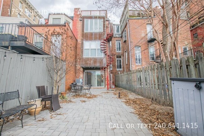 Building Photo - 1752 Euclid St NW