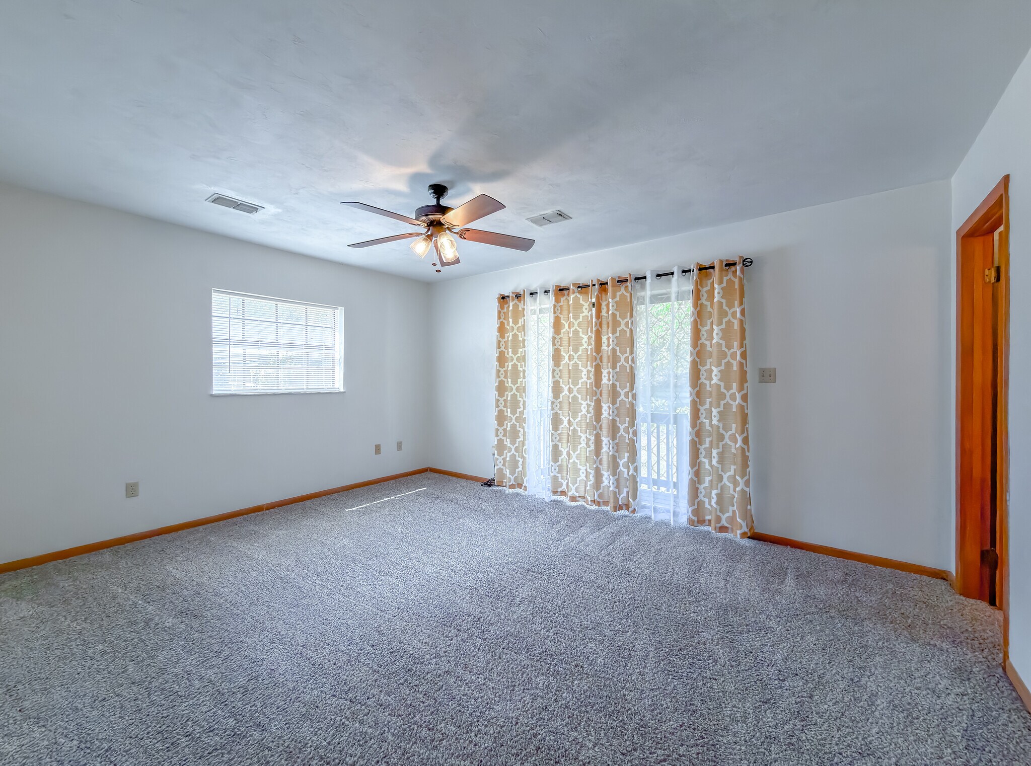 Building Photo - 8514 Raquel Ln