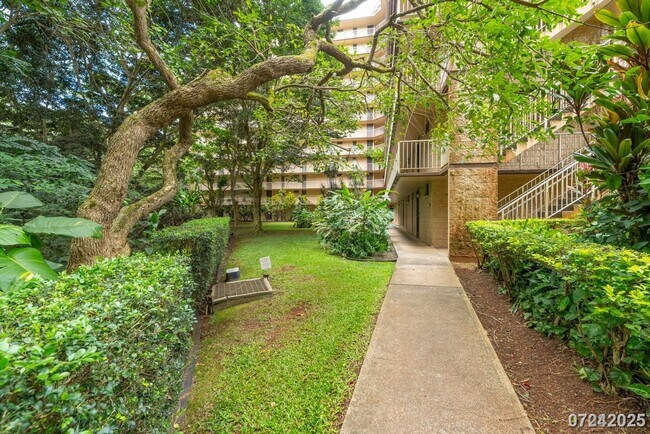 Building Photo - 2 Bed 1 Bath in Waikalani Woodlands