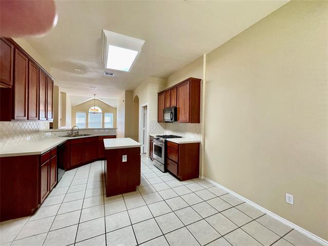 Building Photo - 1535 Silver Spur Dr