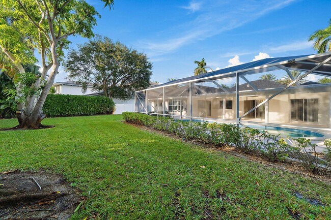 Building Photo - 18799 Rio Vista Dr