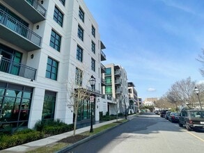 Building Photo - Gorgeous two bedroom newly built condominium at the Gadsden