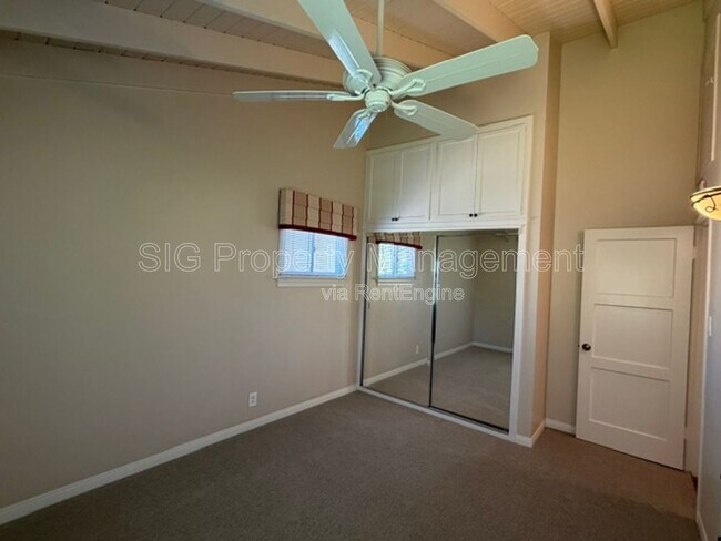 Building Photo - 3040 Orange Ave