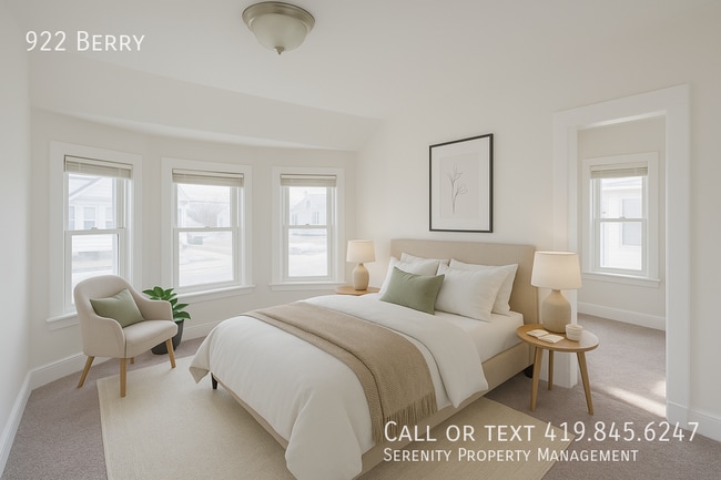 Building Photo - 922 Berry-