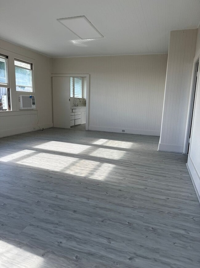 Building Photo - Lower Wilhelmina Rise, Spectacular Ocean, ...