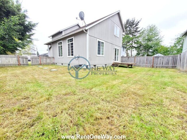 Building Photo - 103 165th St S