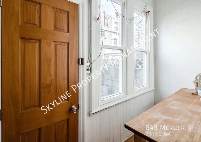 Building Photo - Gorgeous 2 Bedroom Home For Rent in Fishtown!