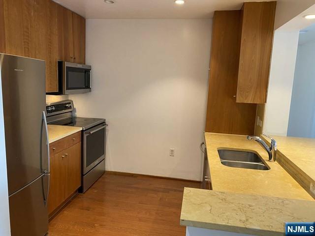 Building Photo - 2207 City