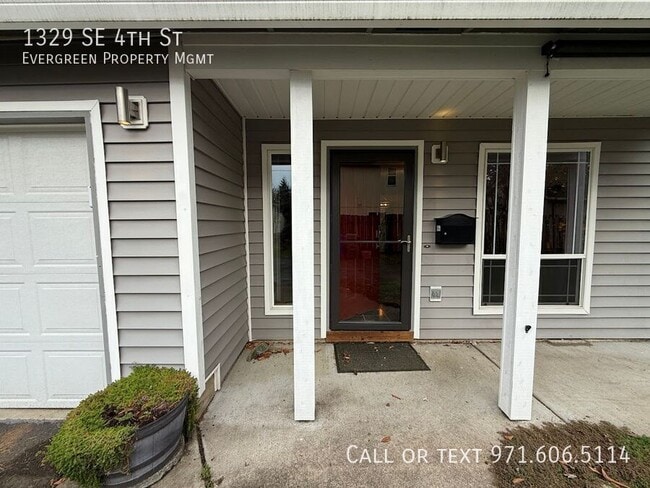 Building Photo - 1329 SE 4th St