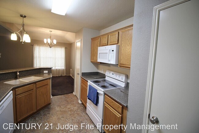 Building Photo - 3 br, 2 bath House - 1702 Straus Road