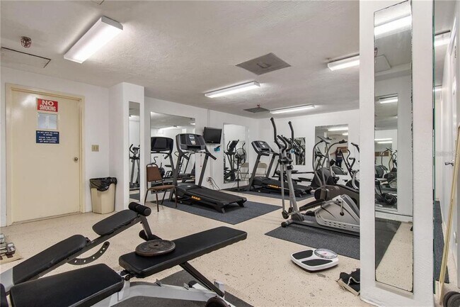 Building Photo - 3600 S Ocean Shore Blvd