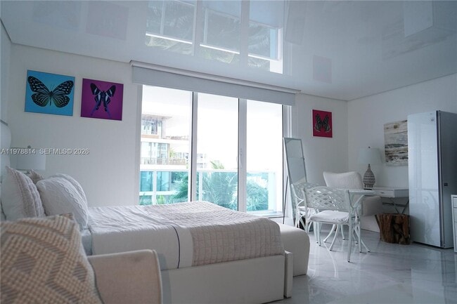 Building Photo - 2301 Collins Ave