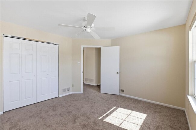 Building Photo - 29 Foxglove Dr