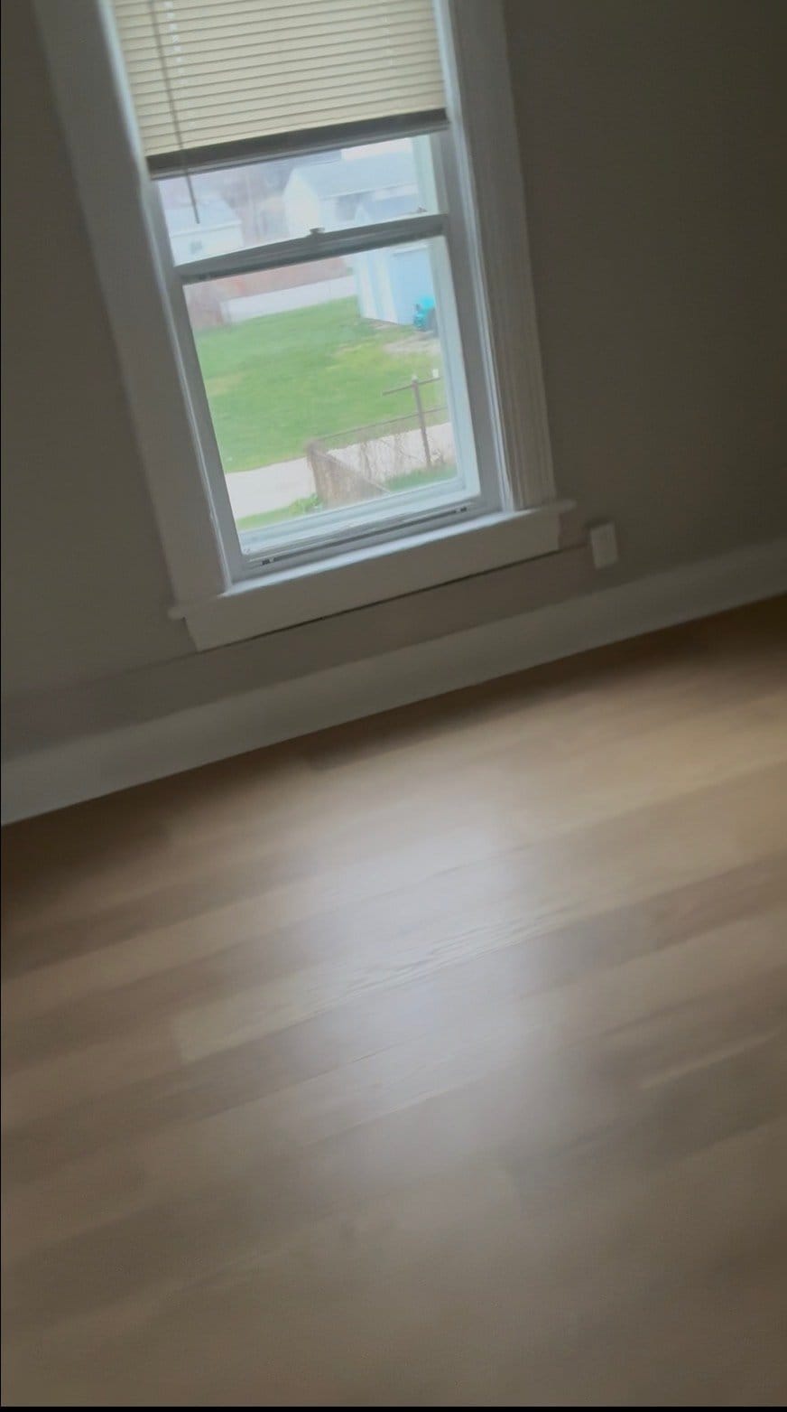 Building Photo - 1305 Mott Ave