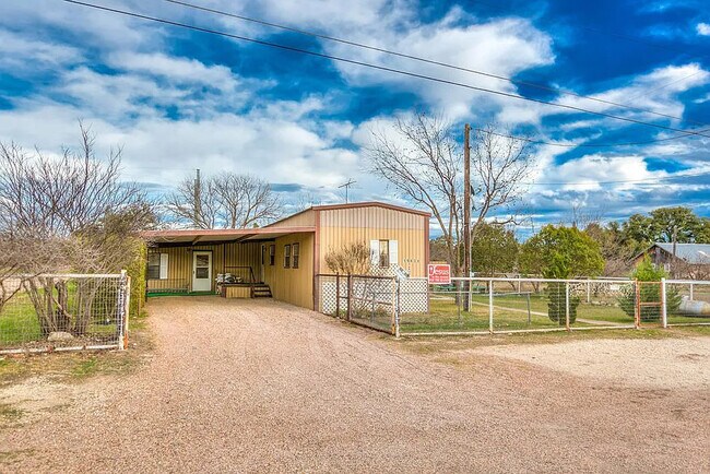 Building Photo - 19638 6th St