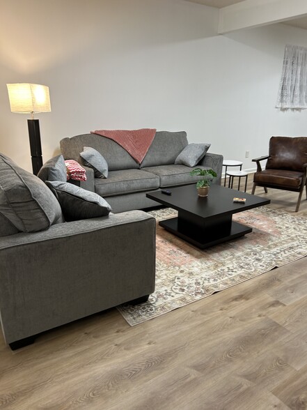 Living Room - 2162 Heritage Heights