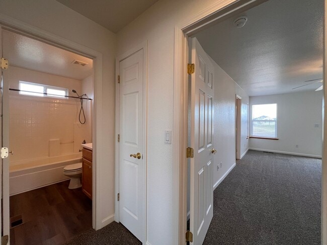 Building Photo - 3-bedroom Home in Desert Lakes Subdivision, Fernley