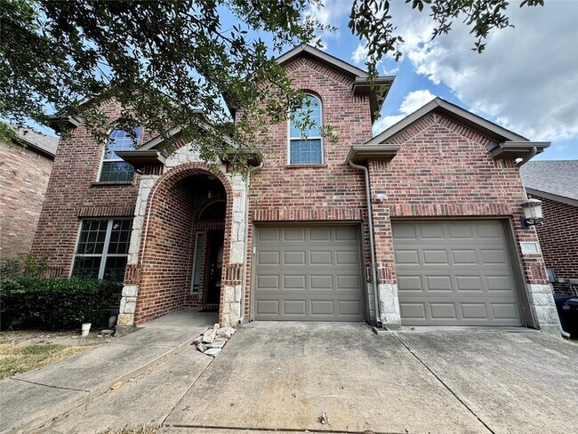 Building Photo - 3817 Edward Dr