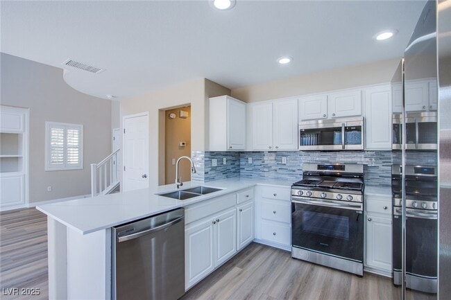 Building Photo - 5863 W Baroque Gold Ct