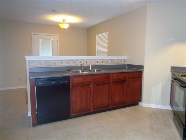 Building Photo - 2136 Olympia Dr