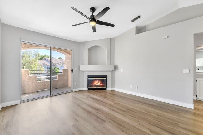 Building Photo - Stylishly Renovated Condo with Modern Finishes in a Gated Community!