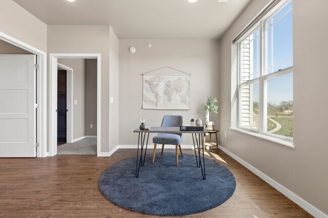 Building Photo - Very Large/Spacious 1-Bedroom/1.5-Bath, unit 104