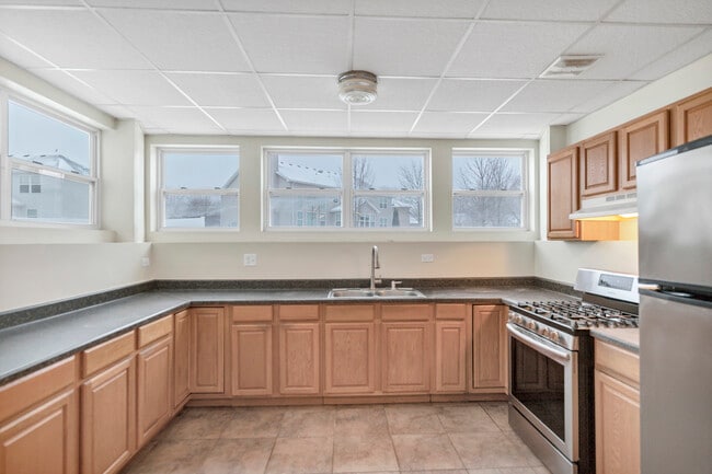 Building Photo - 426 Kingfisher Rd