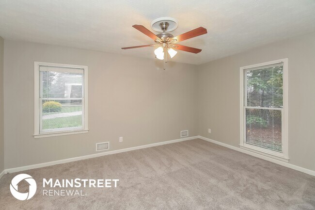 Building Photo - 3103 Skyland Dr