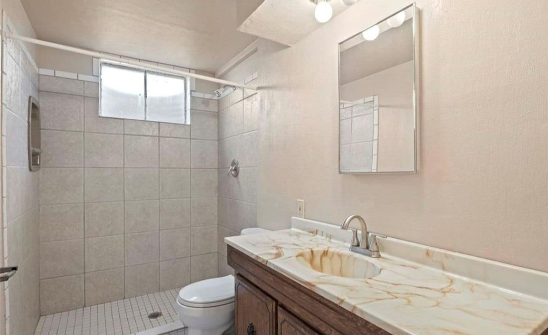 Building Photo - 2111 W 80th Ave