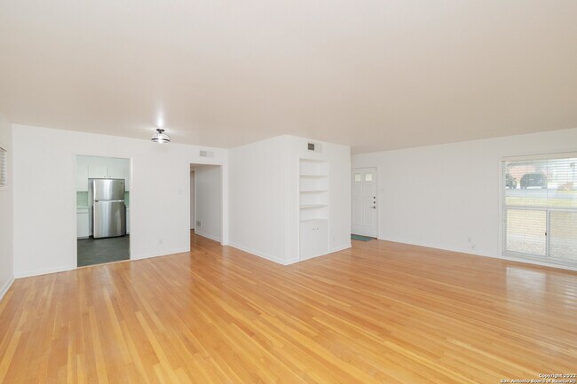 Building Photo - 103 Oakhurst Pl