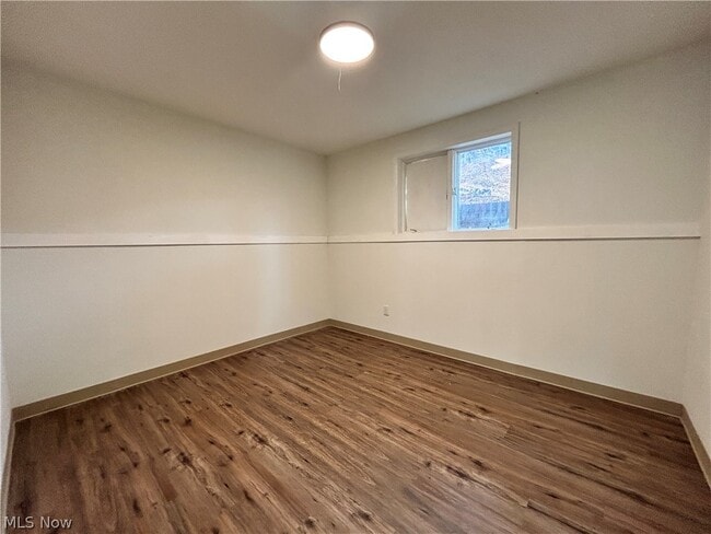 Building Photo - 94 View St