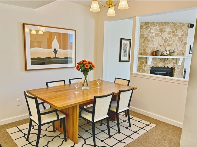 Building Photo - 619 Acorn Grove Ct