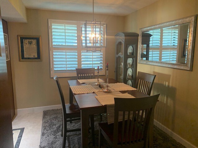 Dining Room - 201 International Dr