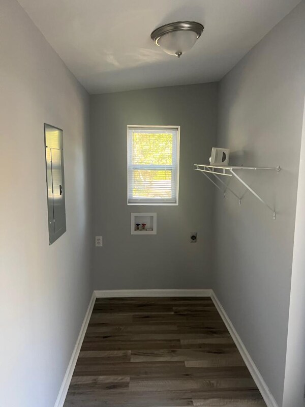 Building Photo - 614 W Queen St