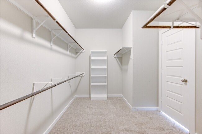 Building Photo - 2623 Finley Ln