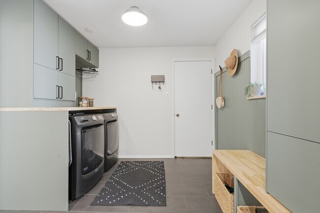 Building Photo - 7105 W 34th Pl