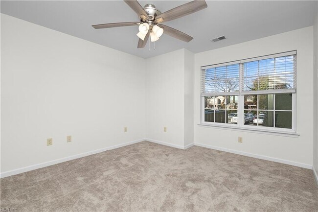 Building Photo - 414 Delaware Ave