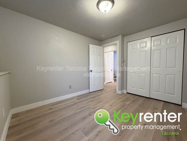 Building Photo - 2506 S Ash St