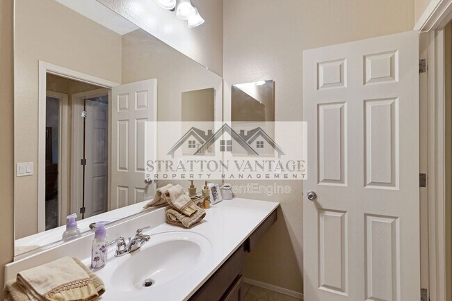 Building Photo - 7608 W St Kateri Dr