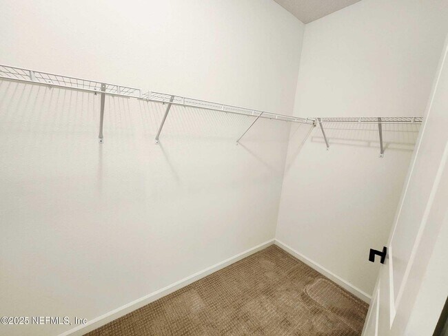 Building Photo - 577 Archstone Wy