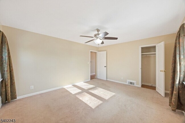 Building Photo - 298 Newark Ave