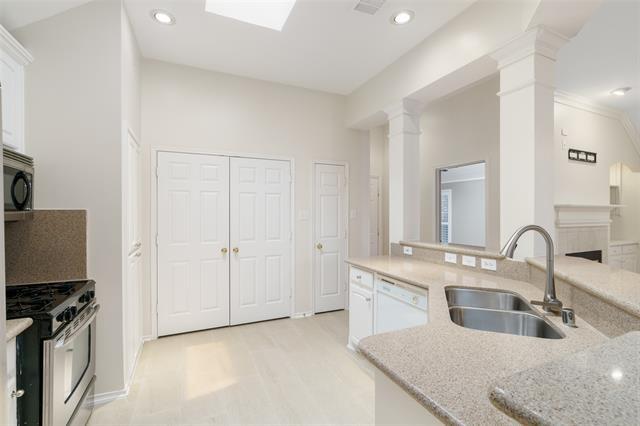 Building Photo - 4801 Rockcreek Ln