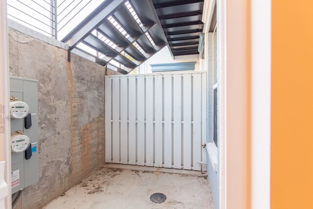 Building Photo - Stunning and Spacious Duplex in Brookland w/ Parking!