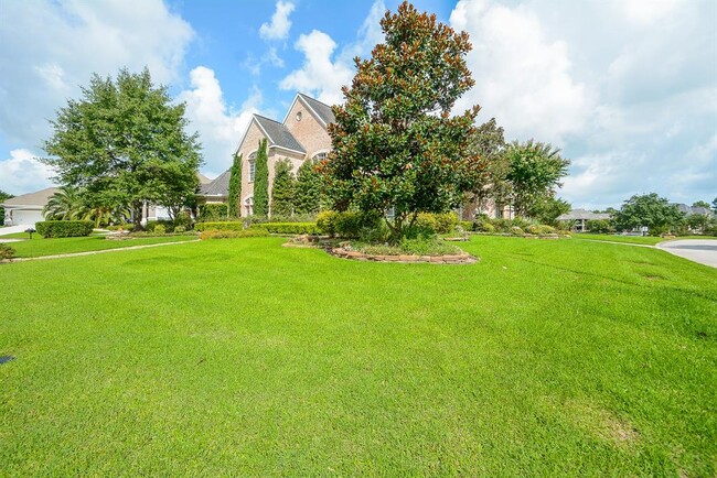 Building Photo - 15302 Bandera Falls Bend