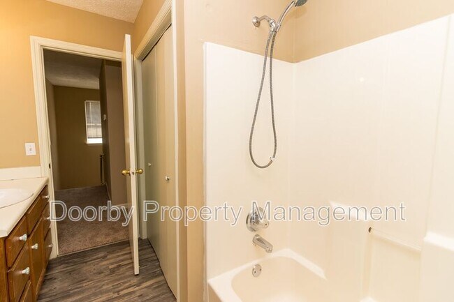 Building Photo - 5437 Blue Oak Dr