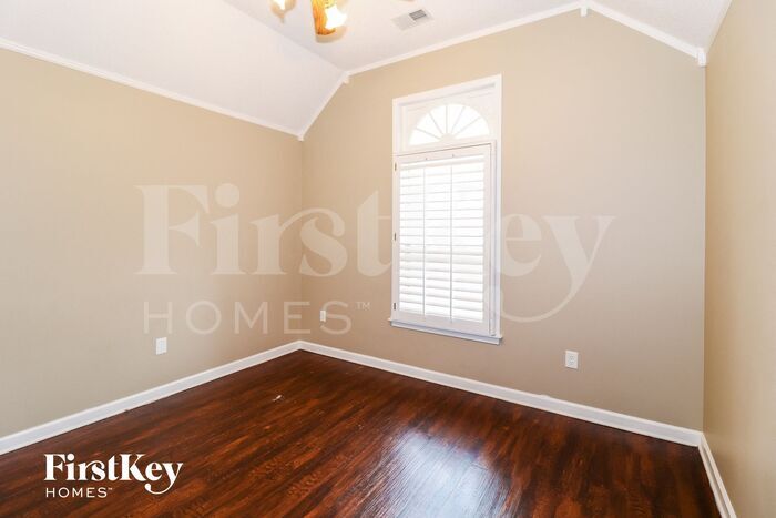 Building Photo - 1330 Fox Trace Dr