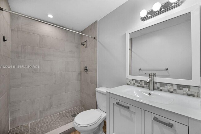 Building Photo - 2225 SW 62nd Ct