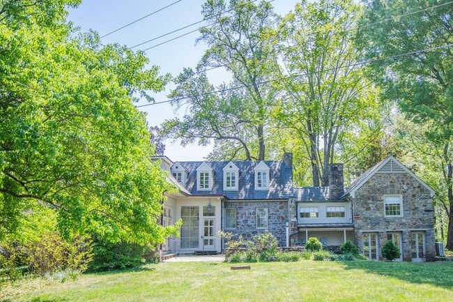 Building Photo - Historic Home Available at Foxhaven Farm