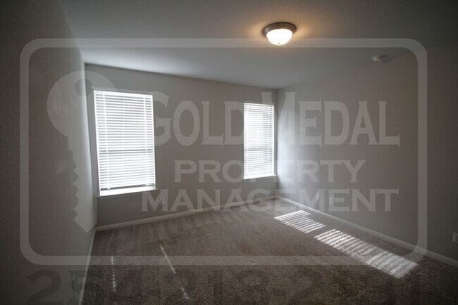 Building Photo - 200 El Dorado Rd
